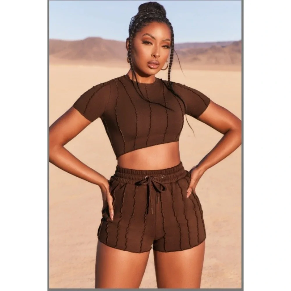 Oh Polly Exposed-Seam Shorts‎ Size 4 NWT Gray Boutique Lounge Mini Shorts - Picture 2 of 4